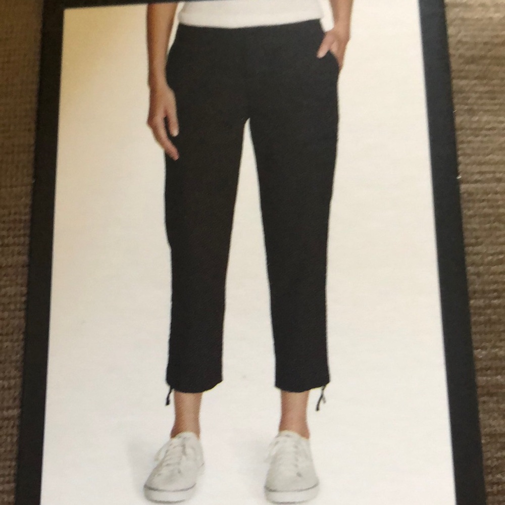 Pants crop riptop womens new size 8 black polyester spandex pockets Eddie Bauer - Picture 3 of 7